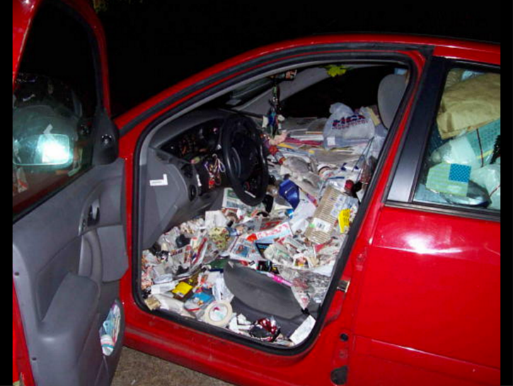 Trashed-Cars-3-trash-in-the-car