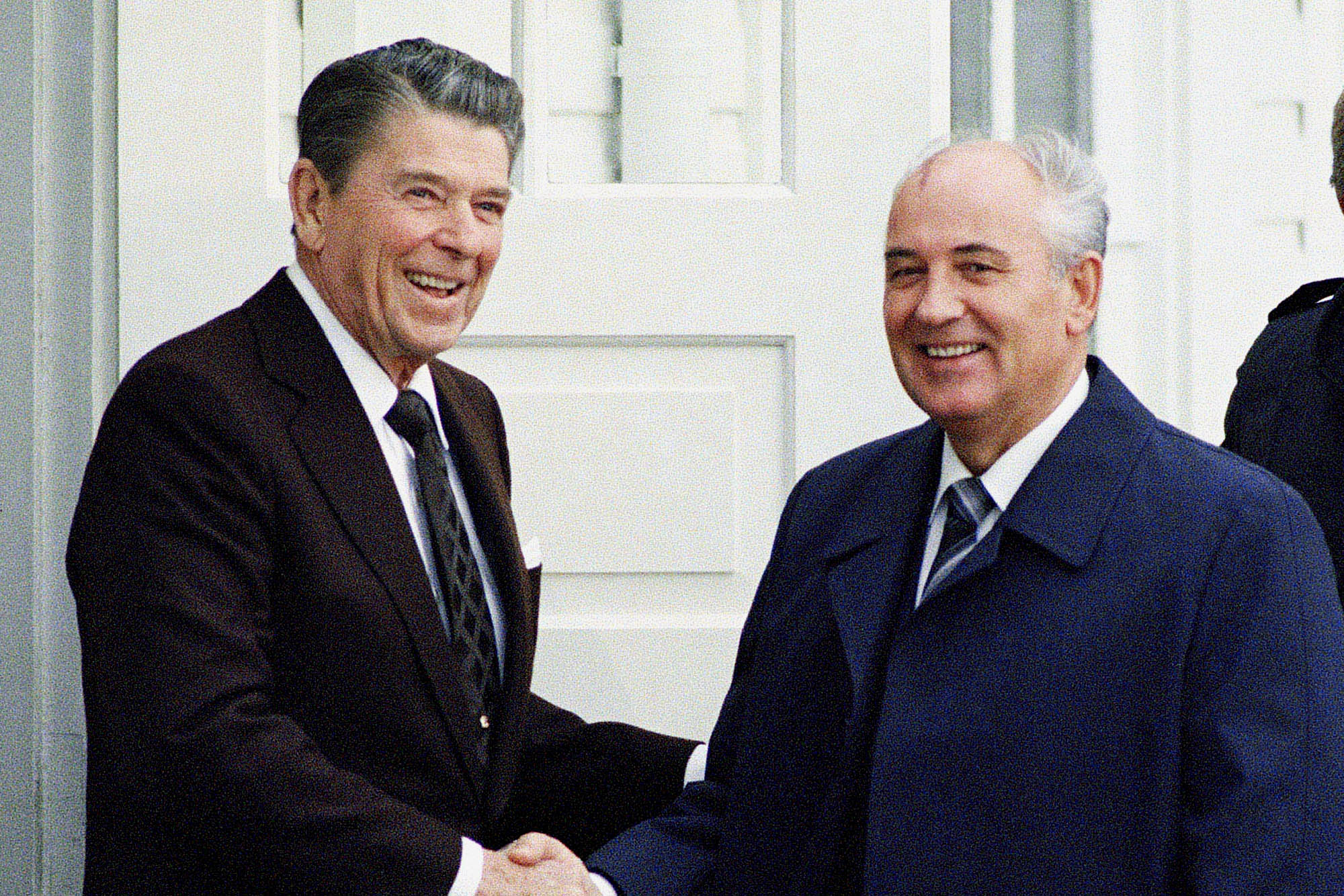 Mikhail Gorbachev and Ronald Reagan 1986